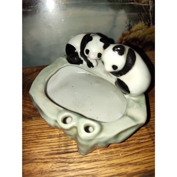 Vintage Art Deco Panda Bear Small Ceramic Ashtray - Collectible Decorative Piece - Picture 6 of 6